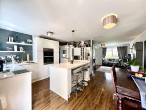 Dining Kitchen- click for photo gallery
